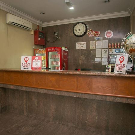 Oyo 447 Comfort Hotel Meru Кланг Экстерьер фото