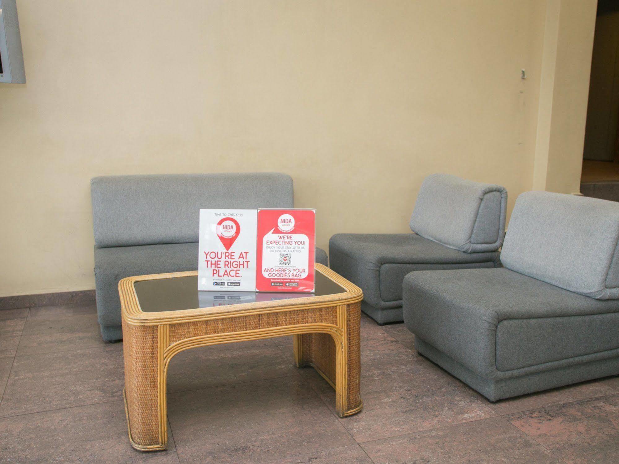 Oyo 447 Comfort Hotel Meru Кланг Экстерьер фото